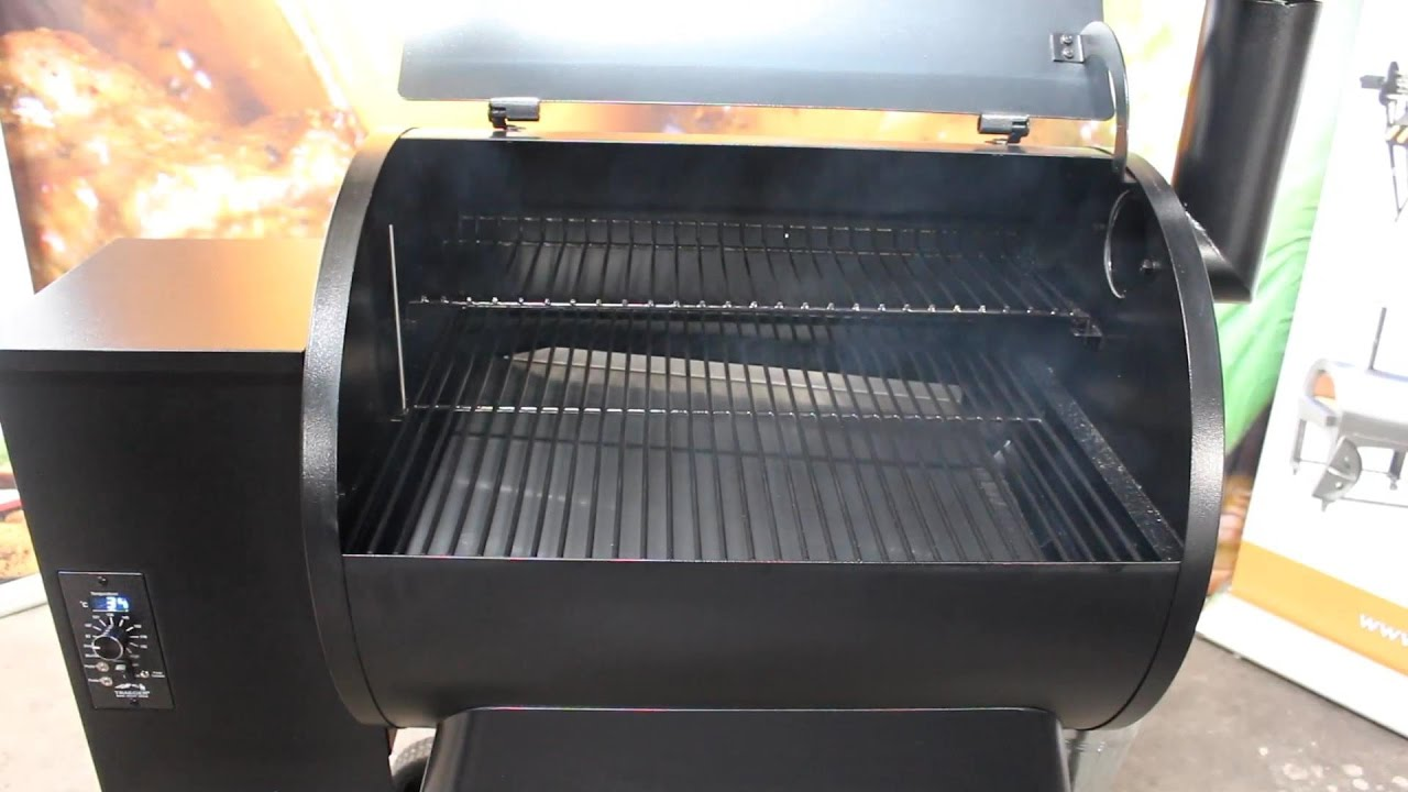 How does a Traeger grill work?